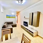 Smart 1 Bedroom